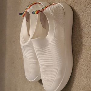 Steve Madden slip sneakers